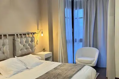 Image de Appartement-de 1 dormitorio-Salle de bain et douche