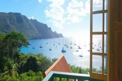 Image de 4 B/R Villa w/staff, overlooking Beach