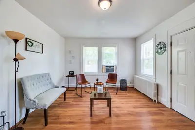 Image de Parkside Suites minutes away from Downtown!