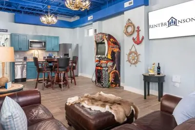 Image de Welcoming Retreat featuring Arcades, Free Daily Tickets, Near Sdc & 1 Mile to State Park Marina