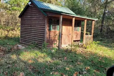 Image de Celtic Glen Farm Stay - Mini Log Cabin\n