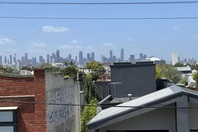 Image de Yarraville Village apartment with panoramic views