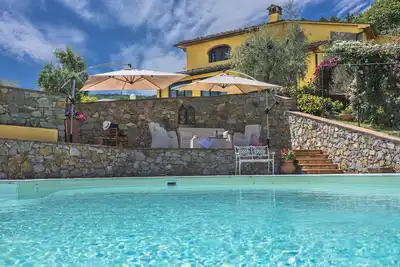 Image de Villa 'Podere Bucigattolo' avec piscine privée, Wi-Fi et climatisation