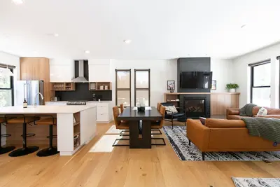 Image de Bridger Pines Two: Bridger Bowl Chalet