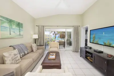 Image de Regal Beach Club #533: 2br Ocean View Condo 7 Mile