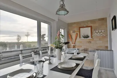 Image de Nautic Lounge 45 - Charmante Doppelhaushälfte für 8 Personen Direkt am Wasser