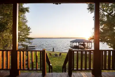 Image de Sunset House on Lake Palestine