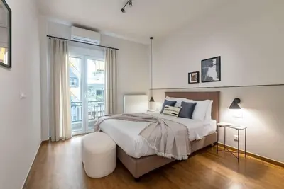 Image de Urban Elegance 2br Apartment in Pagrati