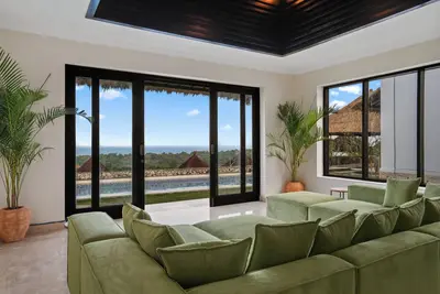 Image de Luxe Ocean View Family Home Private Pool, Garden + Big Kitchen 13 beaches nearby