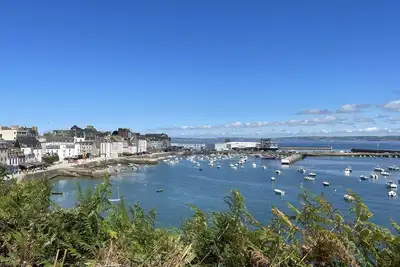 Image de D6060 - Vue sur le port!