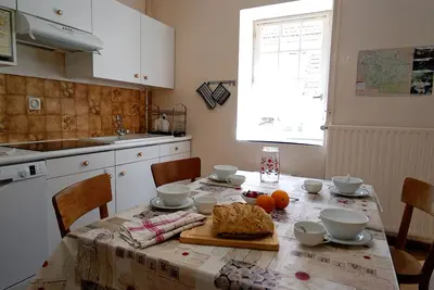 Image de Maison familiale avec grand jardin dans un écrin de verdure
