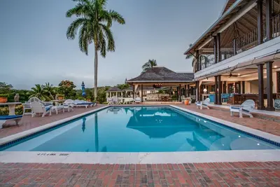 Image de Sundance in Montego Bay by Personal Villas - Magnificent Enchanting Haven