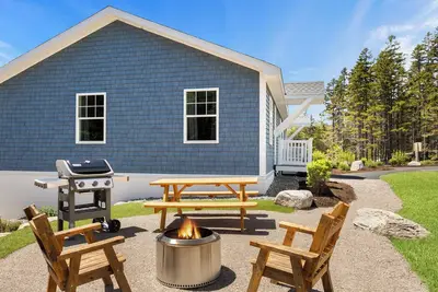 Image de Begin your adventure on Mount Desert Island with Maine's premier vacation destination! \"37b \"