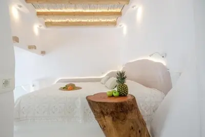 Image de Bh093 - C - Suite Naxos