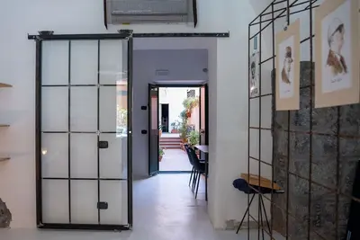 Image de Delightful apartment in the historic center 100 meters from the Spiaggetta Nera