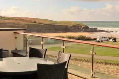 Image de Stunning sea view duplex apartment, large balcony opposite the beach