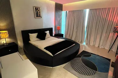 Image de A 5 minutes de la plage! Appartement de 200m/2  luxueux avec piscine