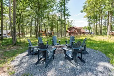 Image de New! Wisp-Area Dog Friendly Hideaway w/ Fire Pit
