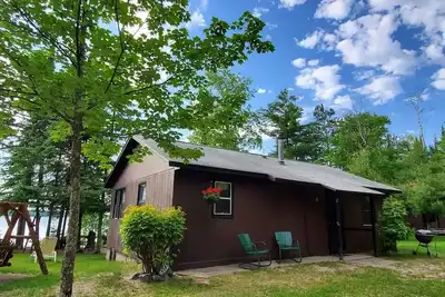 Image de The Whispering Spruce\n\n