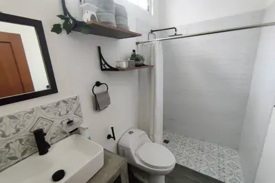 Image de Just 15 min walk from the metro which will take you in 10 min to the cntr of Gdl