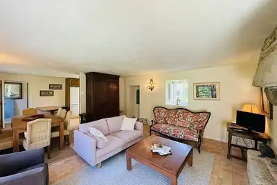 Image de La Ferme Césarine, longère rénovée, wifi, jardin.