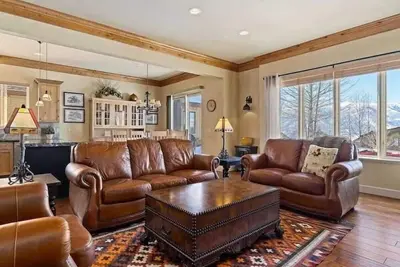 Image de Powder Mtn Wolf Den Tr11|Ski Retreat |Dog Friendly