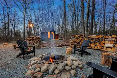 Image de The Little Black Cabin - Sauna, Hot Tub, Fire Pit