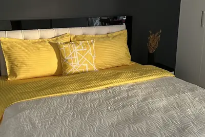 Image de Sea view penthouse studio. Pet friendly! \n2 min from the beach.