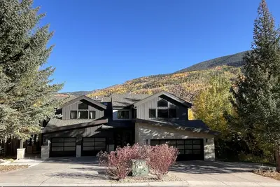 Image de Remodeled mountain home w/ game room, hot tub, fireplace-Dogs ok
