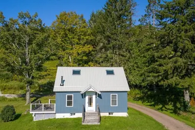 Image de Secluded Cottage on 85 Acres – Peaceful Country Retreat Surrounded by Nature