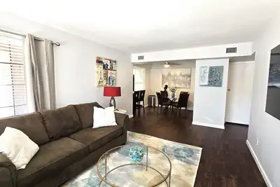 Image de Tempe 2Bdrm 2Ba by Papago Park A101