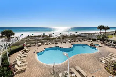Image de Beachfront 2br condo, gulf views, spring savings & summer stays!