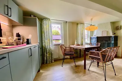 Image de Vacation home \"Schlupfwinkel\", free parking, fully equipped