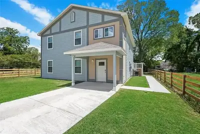 Image de The Gathering Htx: Spacious Retreat, Sleeps 16, 6 Br, Near Downtown w/Parking