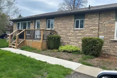 Image de Port Elgin - conveniently situated between downtown and the beach