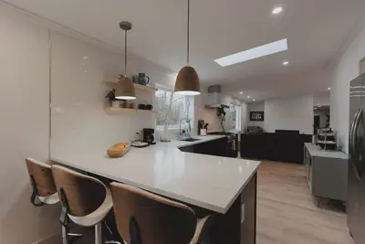 Image de Lake house with Arcade games near Hudson-Catskills