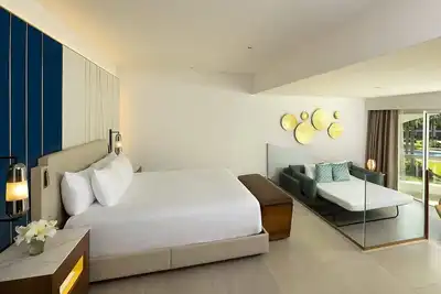 Image de All-Inclusive Punta Cana Retreat: Prime Beach & Casino Entertainment