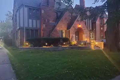 Image de Elegance in a Historical Neighborhood