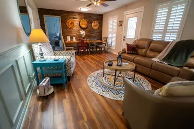 Image de \"Parkside Haven with Hot Tub Near Bourbon Trail & Louisville\"