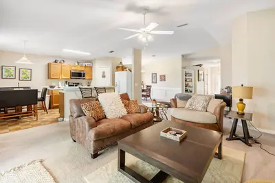 Image de Welcome to Our Home - Pace/Pensacola - Pet friendly - Close to beaches!