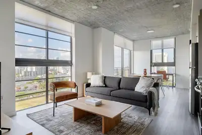 Image de Unbelievable Wynwood 2br w/ Pool & Gym, nr Design Dist, by Blueground