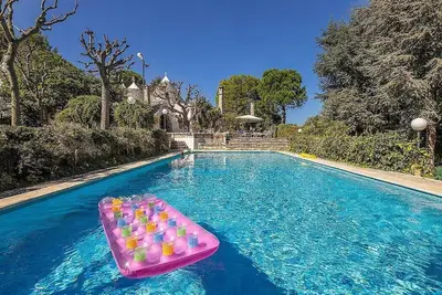 Image de Villa Verdalia: A welcoming trullo in the characteristic style of the Apulian countryside.