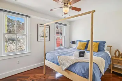 Image de Downtown Pinkney House w/Parking