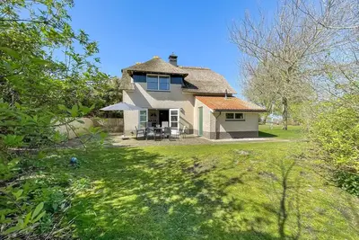 Image de Belle maison Ă Makkum avec WiFi