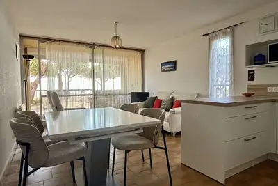 Image de Appartement 2 pièces, accès direct plage, parking privé, vue mer