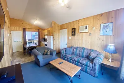 Image de Catch n' Relax: The Fisherman's Retreat!