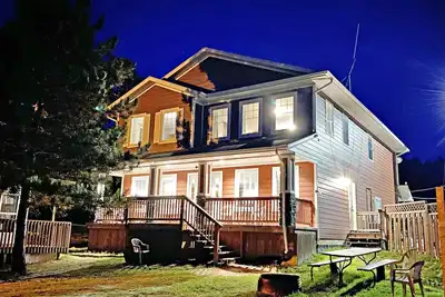 Image de Lakeview Luxury at \"The Lookout\"