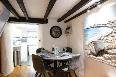 Image de Beautiful cottage seconds from the famous picturesque harbour at Mevagissey