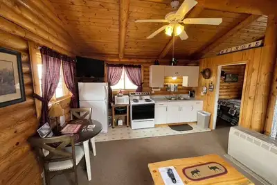 Image de Queen Cabin #10  - Montana Mountain Views