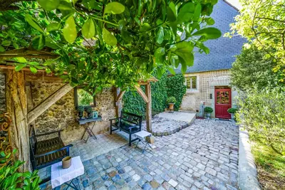 Image de Maison de charme en Touraine avec jardin 4 p proche Tours et Langeais